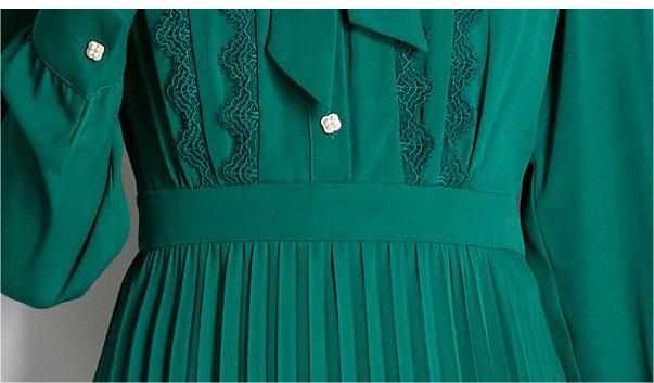 Long-Sleeved Water-Soluble Floral Patchwork Receiving Waist Pleated Long Skirt Dress