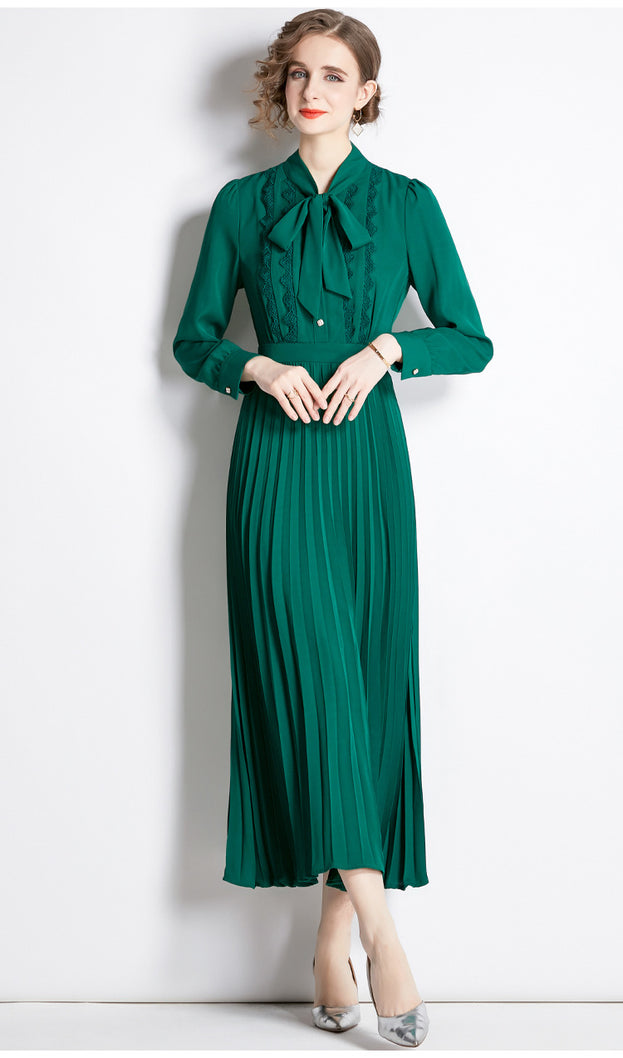 Long-Sleeved Water-Soluble Floral Patchwork Receiving Waist Pleated Long Skirt Dress