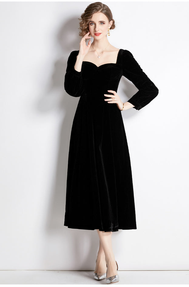 Velvet Dress with Square Neck and Long Sleeves