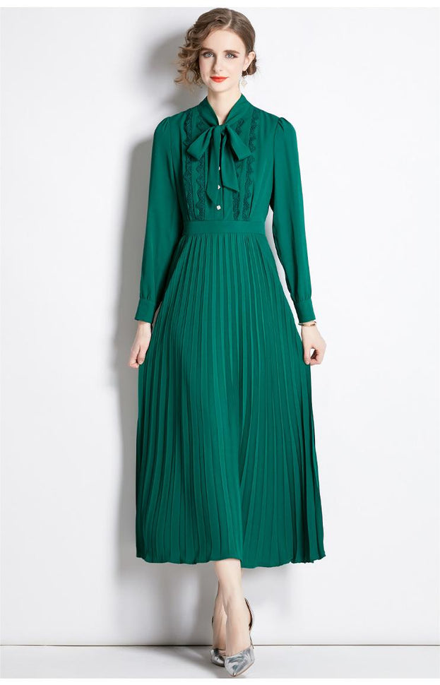 Long-Sleeved Water-Soluble Floral Patchwork Receiving Waist Pleated Long Skirt Dress